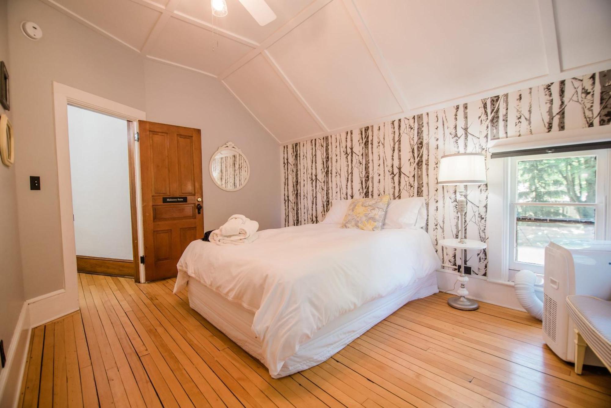 Mahaney Suite BW Boutique Hotel Central Lake Kültér fotó